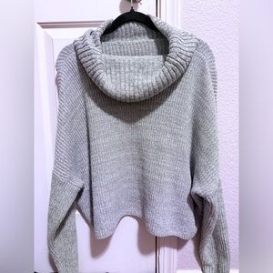 Hollister Cozy Gray Women's Sweater